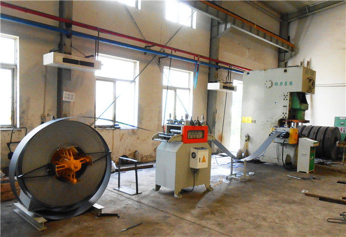 口罩鼻梁條設(shè)備，自動(dòng)材料架