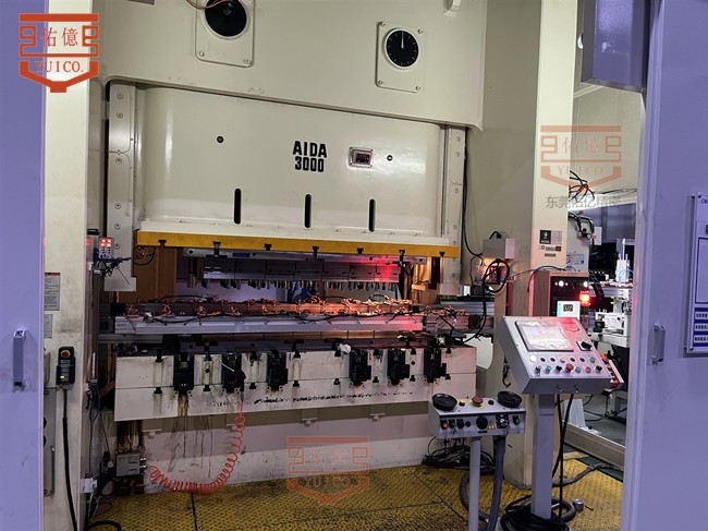 三次元機械手在汽車零配件多工序沖壓中發(fā)揮了哪些作用？